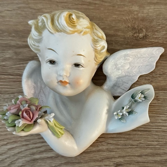 Hanging Cherubs..home decor - Picture 7 of 10